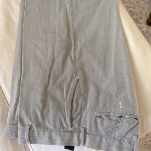 Nautica Men’s 32x32 Navy/White Seersucker pants. 100% cotton. Corded.  EUC